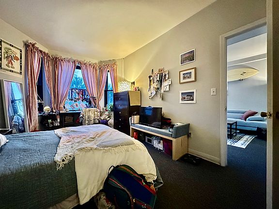 4th image of 470-475 Commonwealth Ave #301