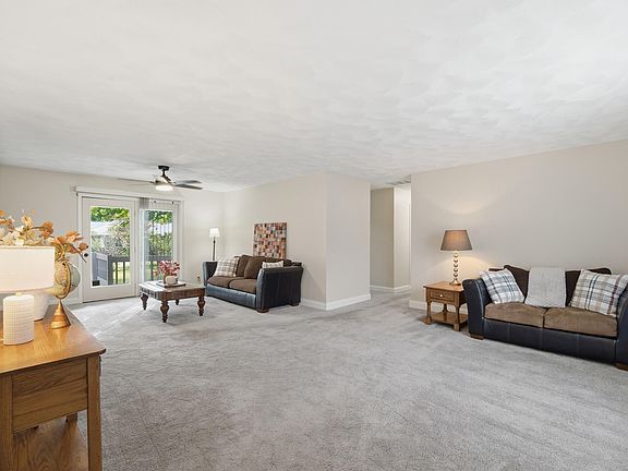2nd image of 3621 Spring Ct N