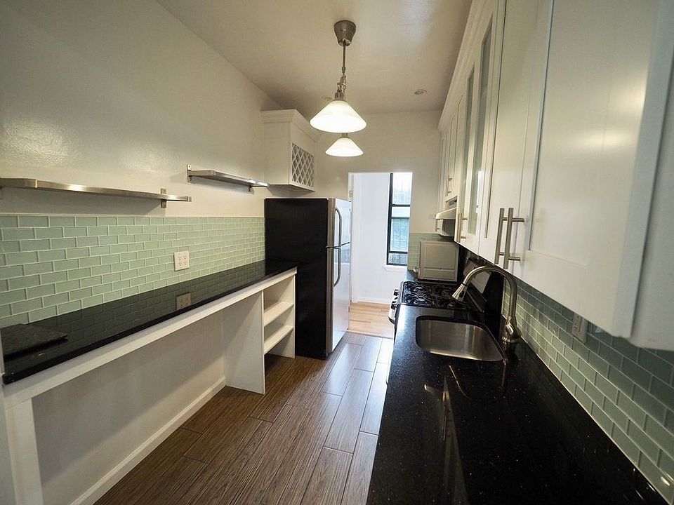 1st image of 3112 42nd St APT 3