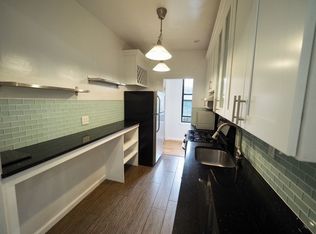 3112 42nd St APT 3, Astoria, NY 11103