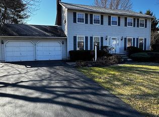 14 Summit Rd, Delmar, NY 12054