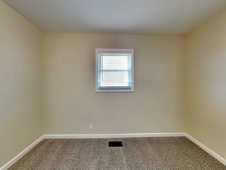 3833 Buena Vista Pike — Photo 10