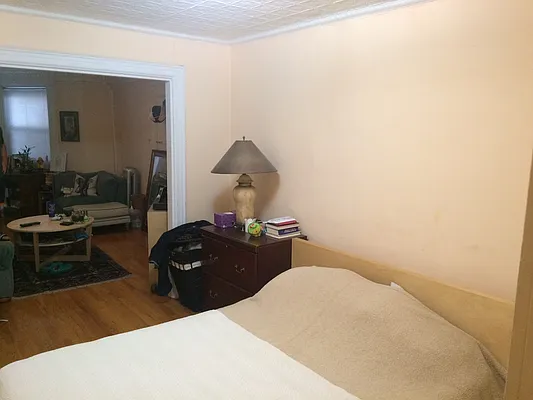 Rented by Nest Seekers International | media 37