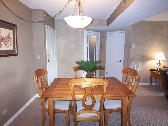 3rd image of 511 Aurora Ave Unit 307