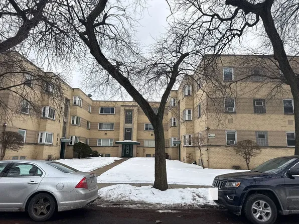 2045 E 72nd Pl, Chicago, IL 60649