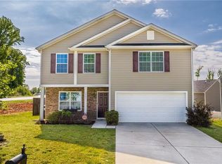 1901 Porter Hill Dr, Whitsett, NC 27377