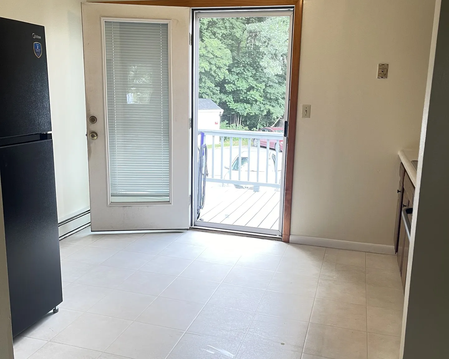 2 bed, 900 sqft, $1,500 — Photo 3