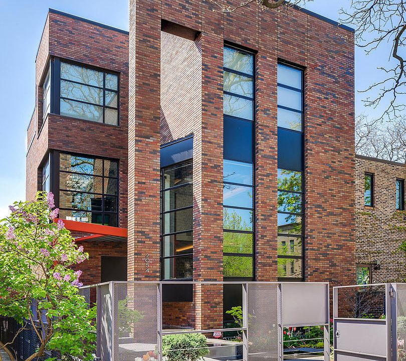 1st image of 2054 N Clifton Ave Unit 1
