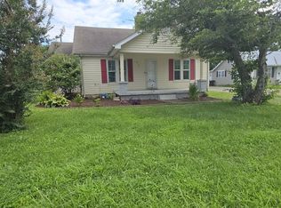 819 Bridge Ave, Murfreesboro, TN 37129