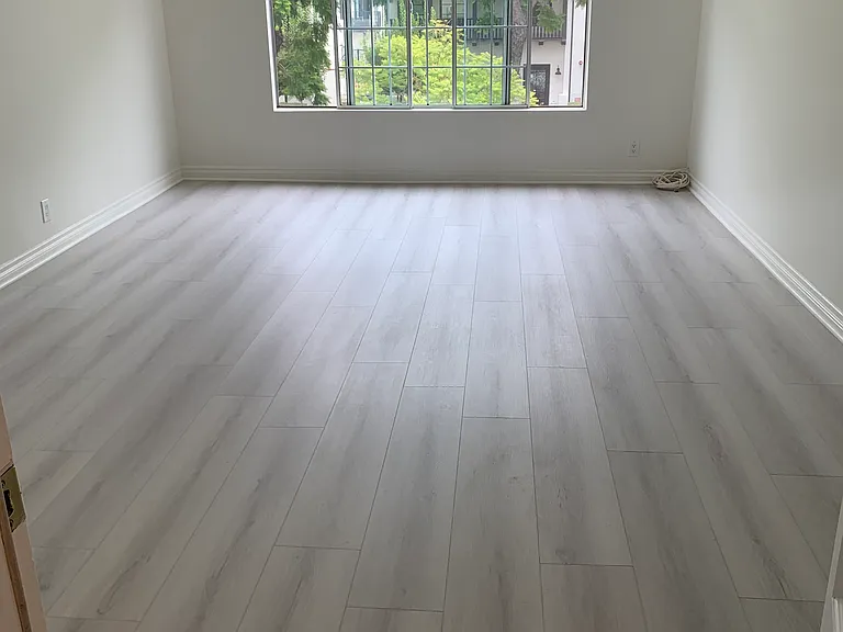 335 N Oakhurst Dr #4 — Photo 9