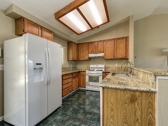 4th image of 12 Casa Del Este Ct