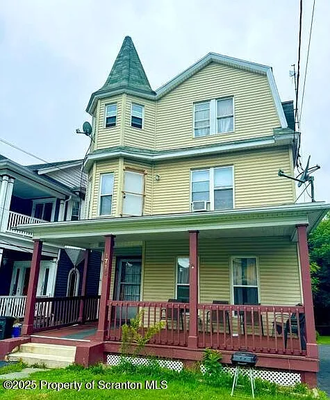 1715 Sanderson Ave #1 — Photo 1