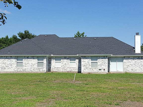 4th image of 1900 N Meadow Cir