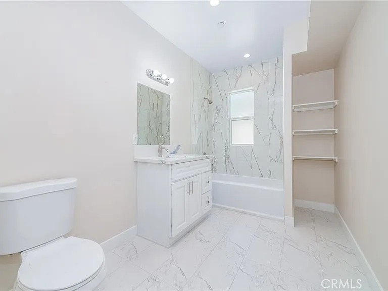 17158 Chatsworth St #1 — Photo 11