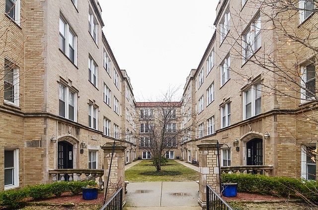 1st image of 4514 N Ashland Ave #A3s