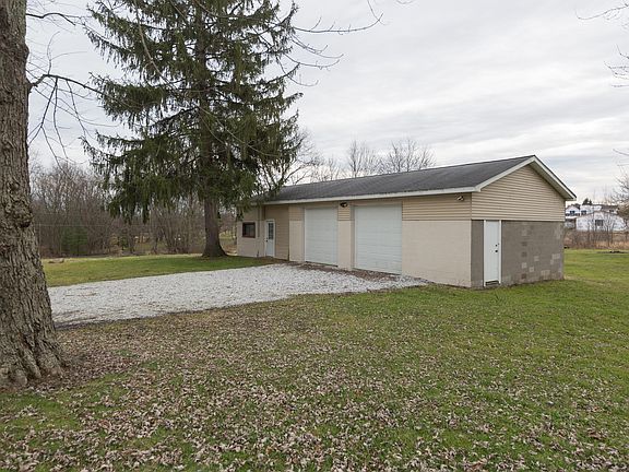 Detached garage and workshop