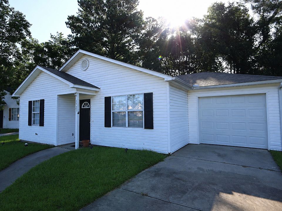 1st image of 1727 Largo Cir