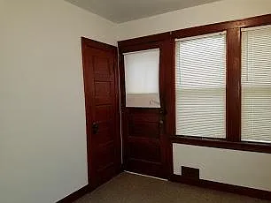 1010 Farrington St — Photo 23
