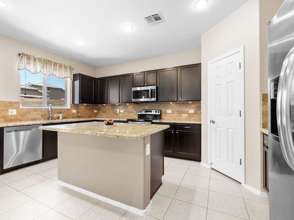 10487 S Cutting Horse Dr