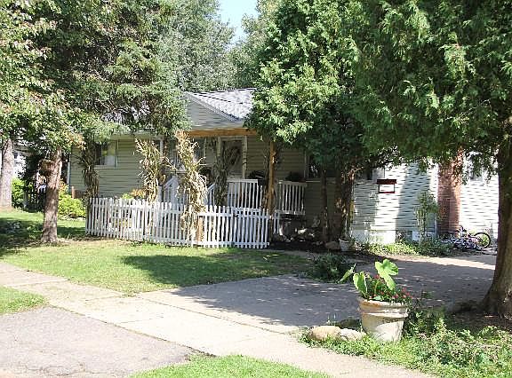 2nd image of 667 Tallkron Dr