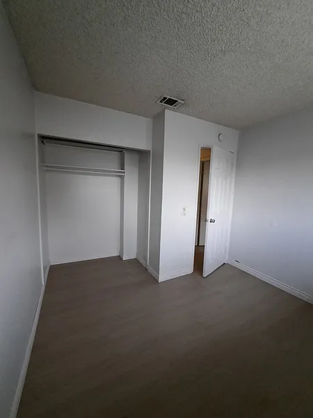 3 bed, 1500 sqft, $2,295 — Photo 2
