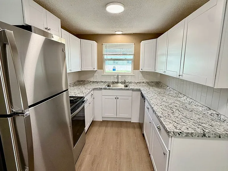 3617-3623 Butternut Dr — Photo 12