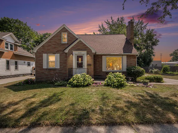 2332 Camden Ave SW, Wyoming, MI 49519