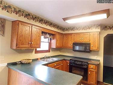 4th image of 4017 Buckingham Dr