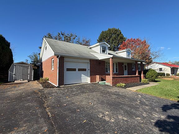 3rd image of 380 Snyder Rd