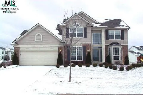 1023 Equestrian Dr W photo 1