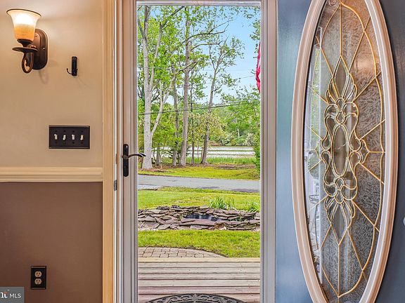 5th image of 1203 Cove Dr