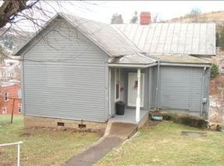 18 Hillcrest Ave, Cameron, WV 26033