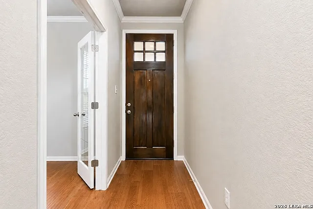 3 bed, 2.0 bath, 1730 sqft, $1,949 — Photo 3