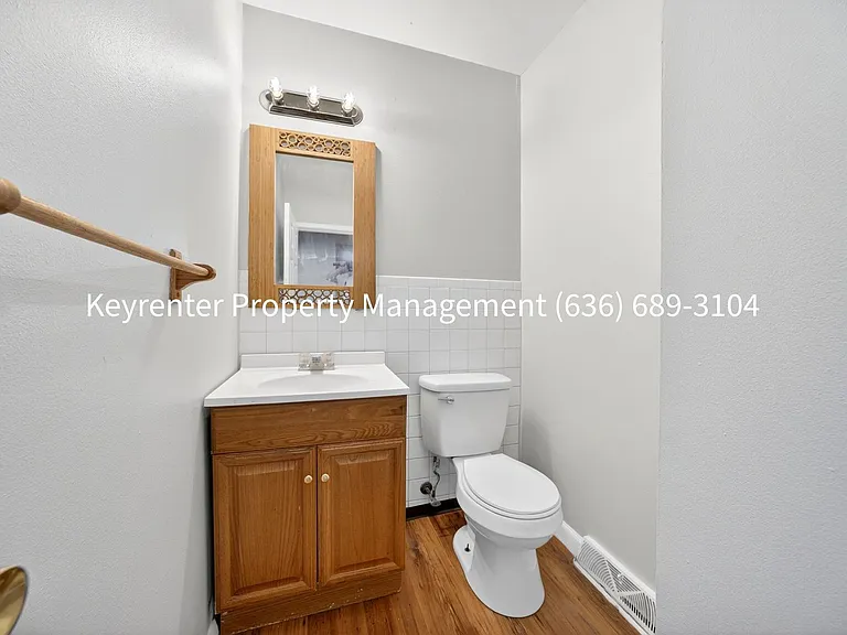 920 Parkcrest Dr — Photo 16