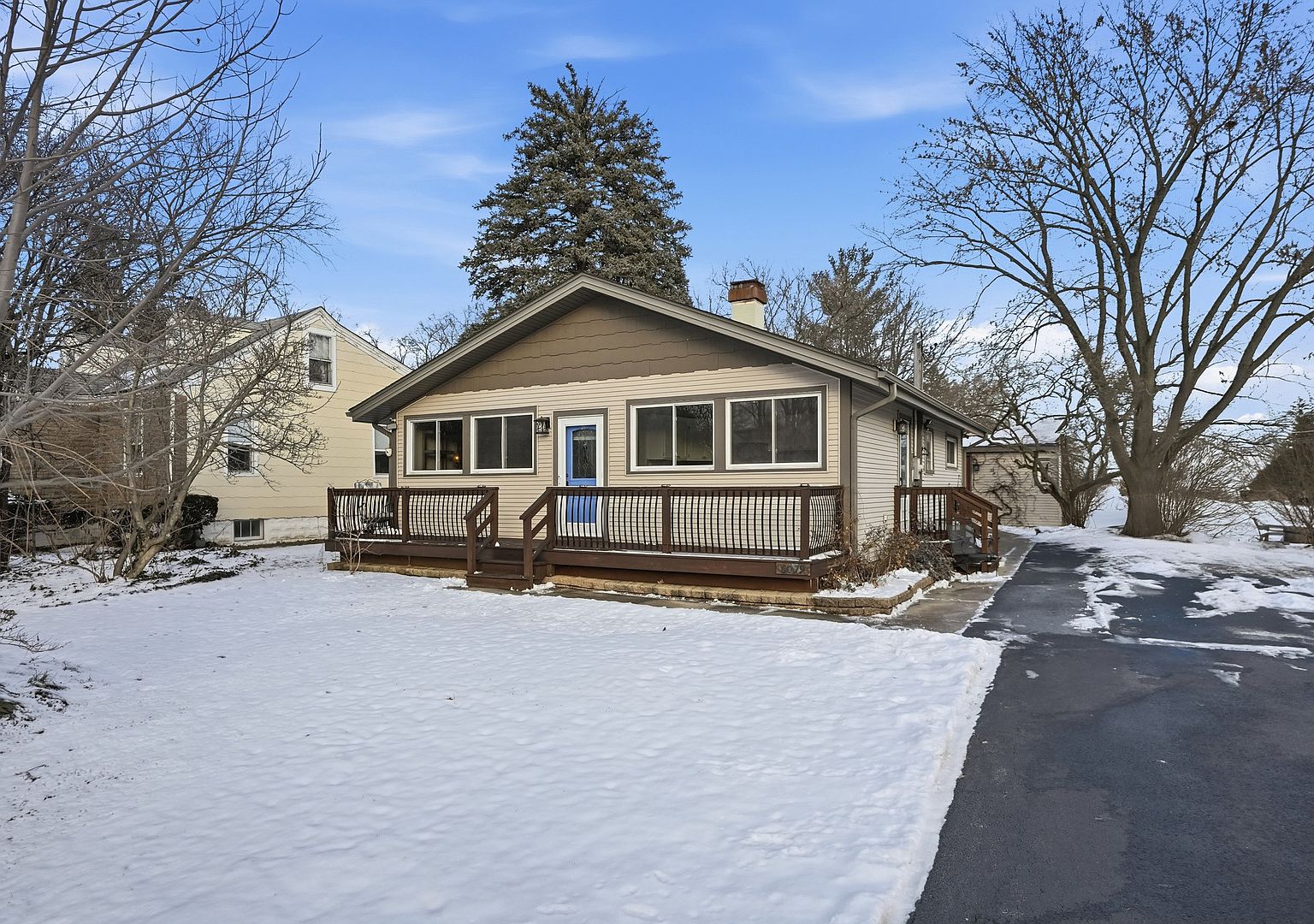 6029 Pershing Ave, Downers Grove, IL 60516 | Zillow