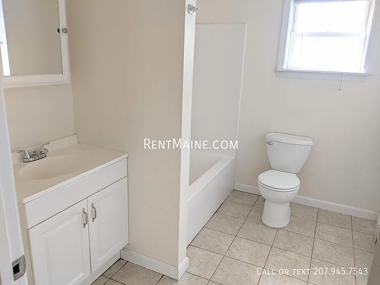 40 Vafiades Ave #4 — Photo 5