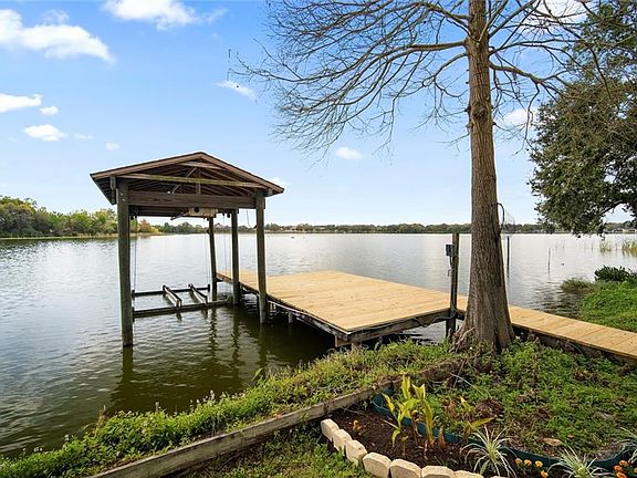 5th image of 7211 Kingsbury Cir