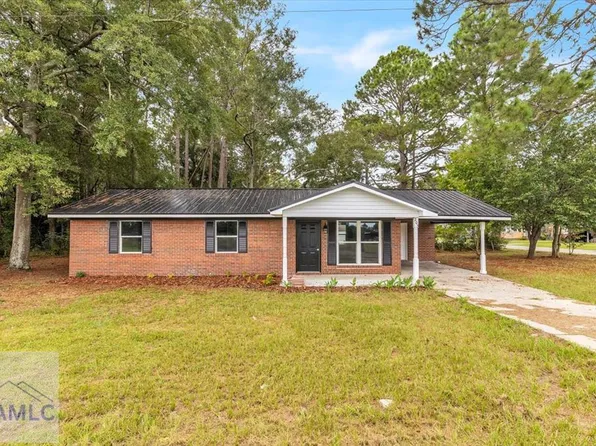 203 Azalea St, Glennville, GA 30427
