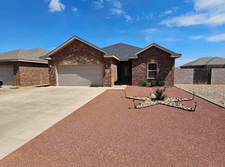 220 Almond Tree Ln, Clovis, NM 88101