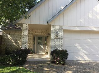 24 Lake View Ln, Huntsville, TX 77340