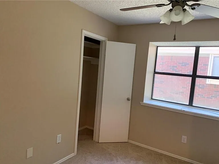 1522 Sunswept Ter — Photo 14