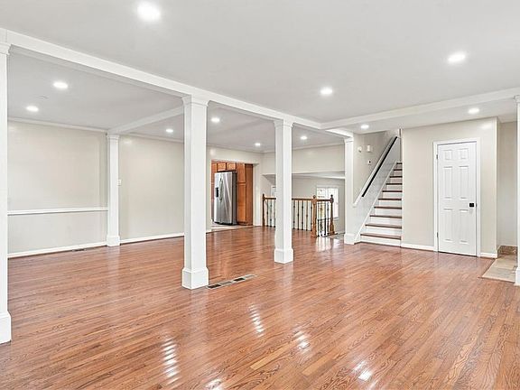 4th image of 6776 Tilton Ln