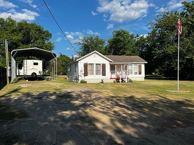 1st image of 888 Farm Road 900 N