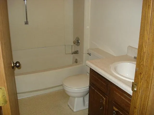 4030 Elmhurst Rd #2 — Photo 7