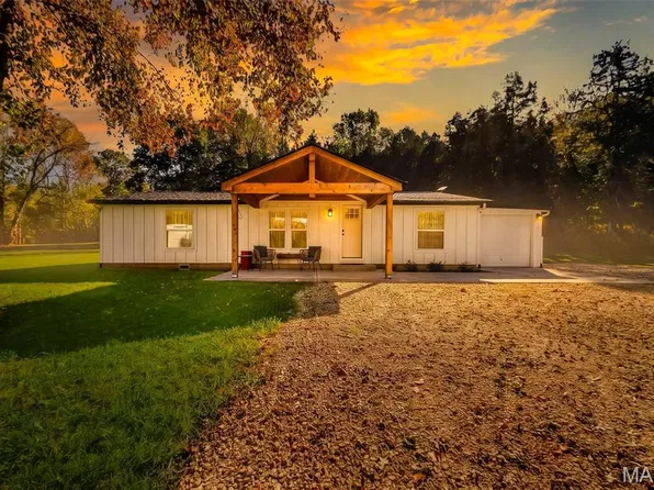 19550 State Highway U, Warrenton, MO 63383