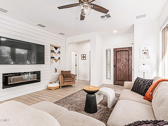 3rd image of 2359 W Muirfield Drive