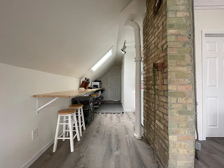 617 Erie St SE #2 — Photo 16