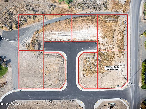 2nd image of 836 Vista Del Sol