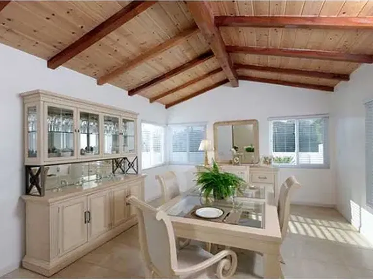 1249 Torrey Pines Rd — Photo 2