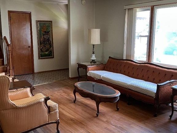 4th image of 1187 Magie Ave